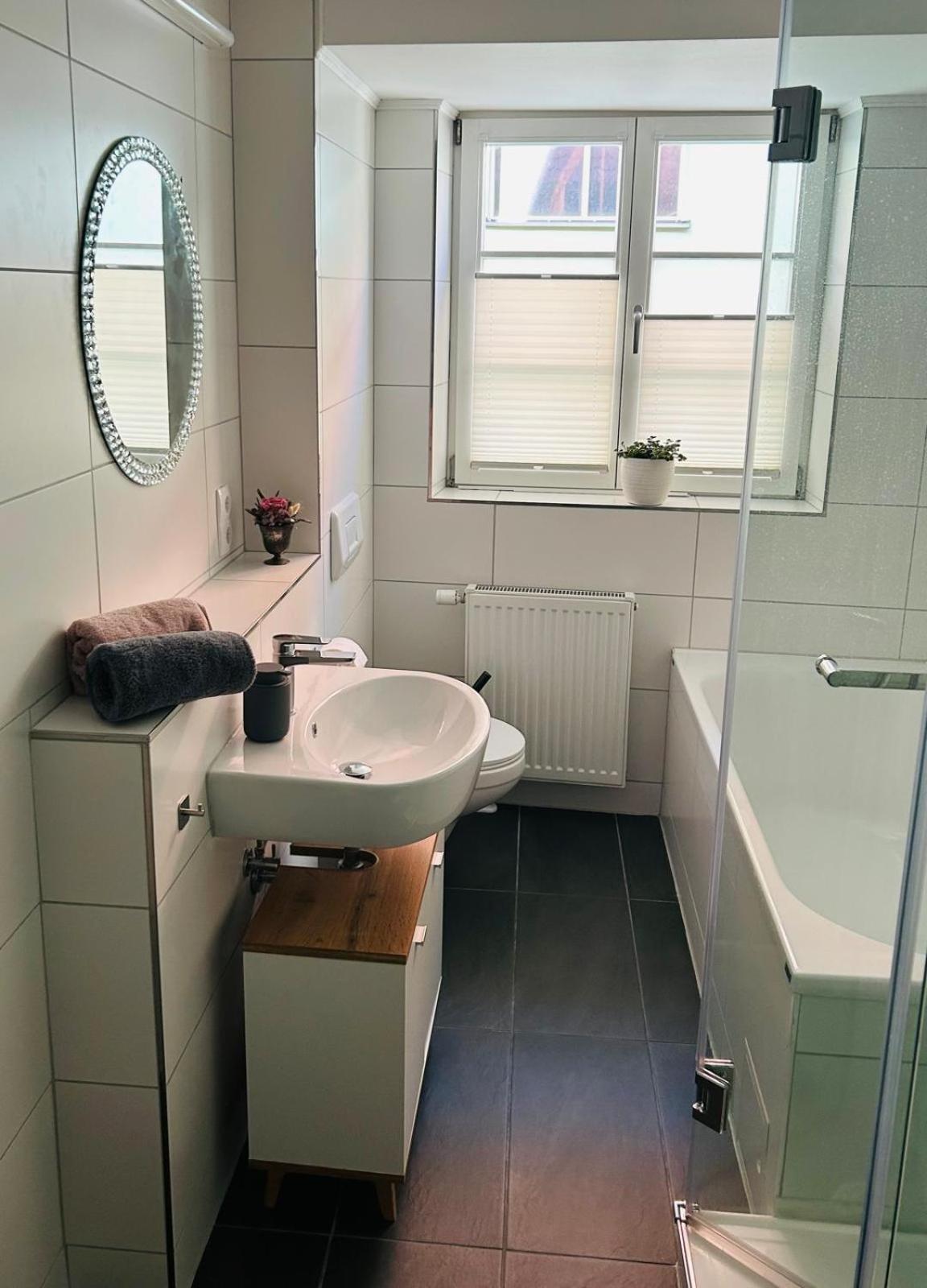ディンケルスビュールDornroeschenアパートメント 部屋 写真